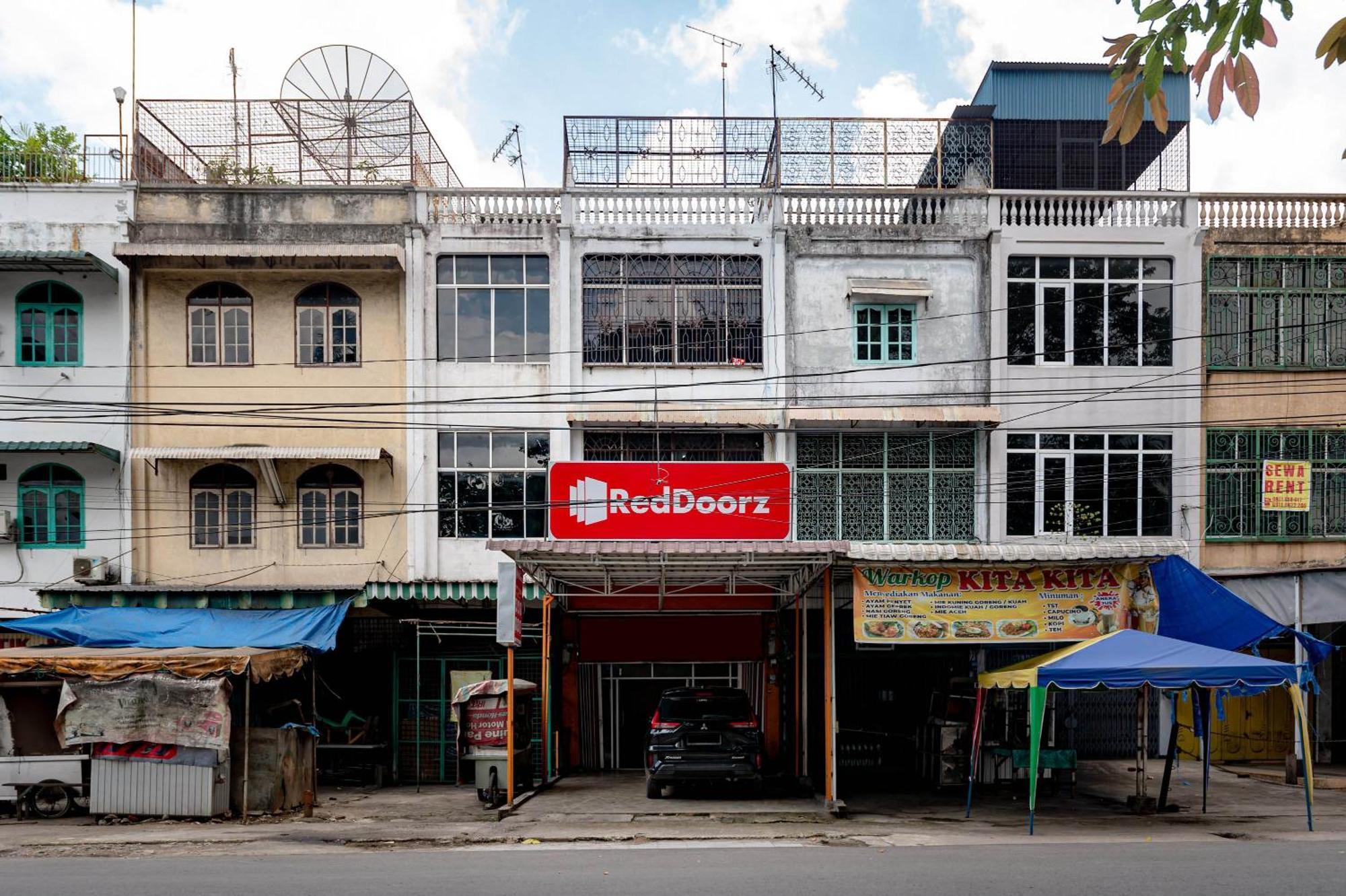 Reddoorz Near Rsud Dr Pringadi Medan 3 호텔 외부 사진